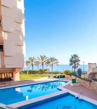 Comfortable In With Sea Views *