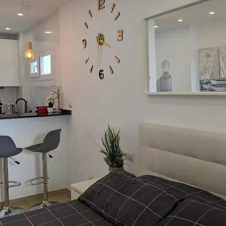 Apartment Comfortable In With Sea Views