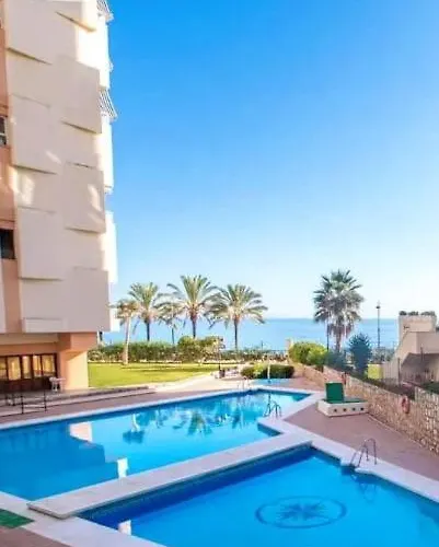 Comfortable In With Sea Views *