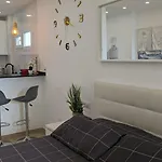 Apartment Comfortable In With Sea Views