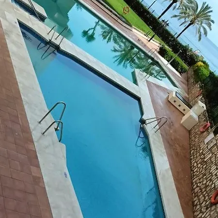 Comfortable In With Sea Views *